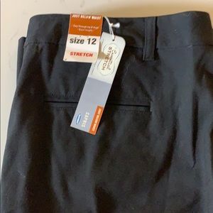 Old Navy Black Essential Stretch Capris 12